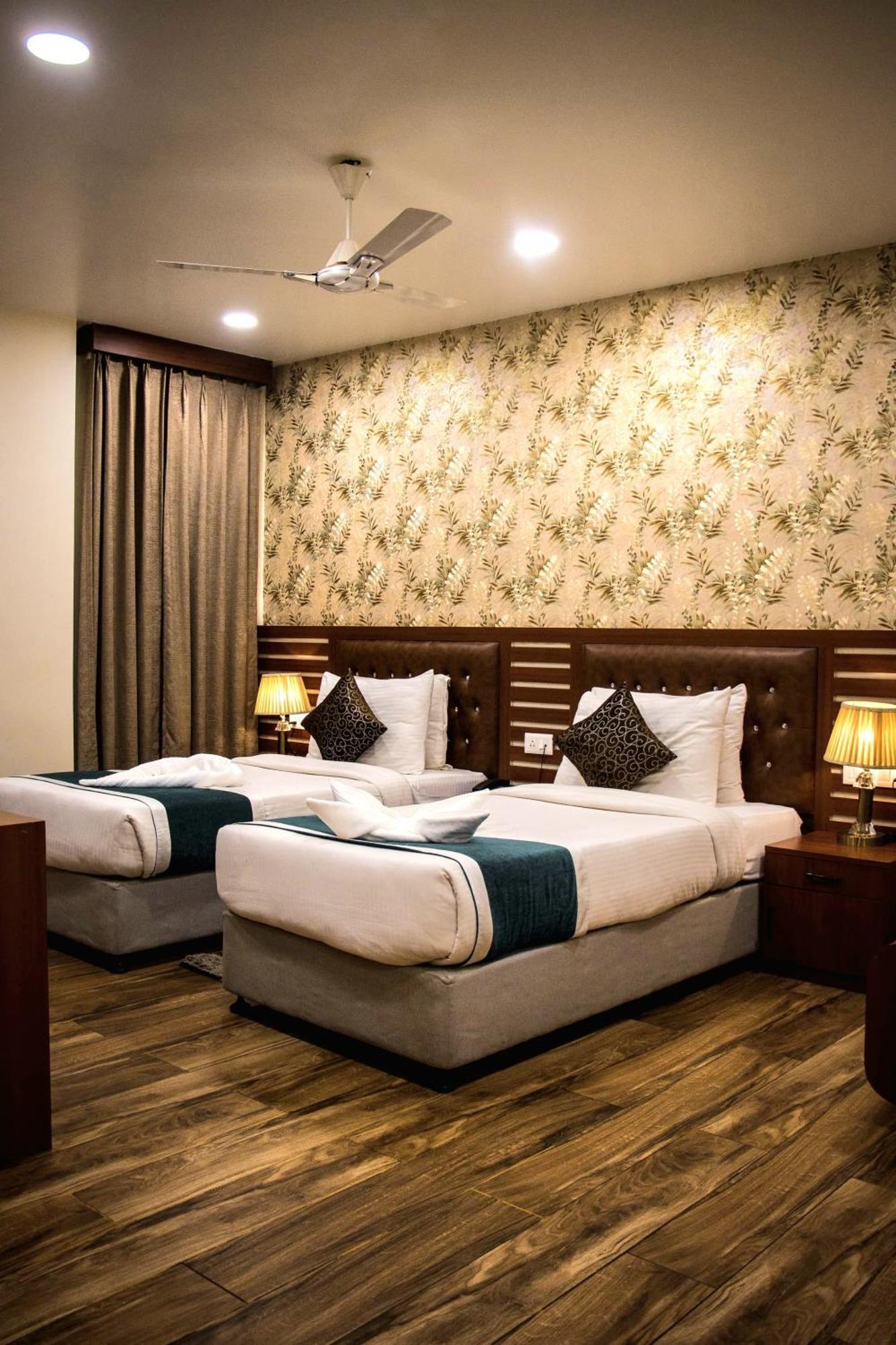 Hotel Sidh Vedantha Patna  Eksteriør billede